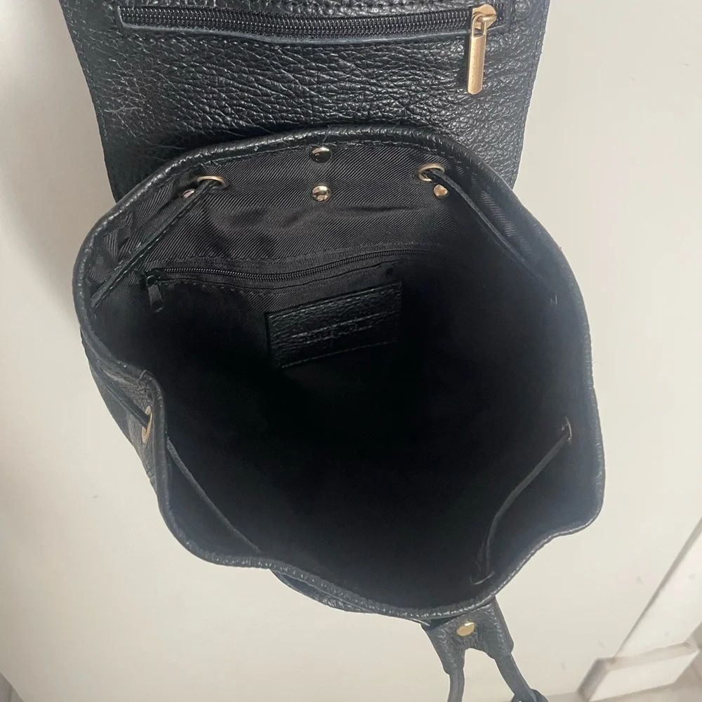 Mini Backpack - Picture 4 of 5